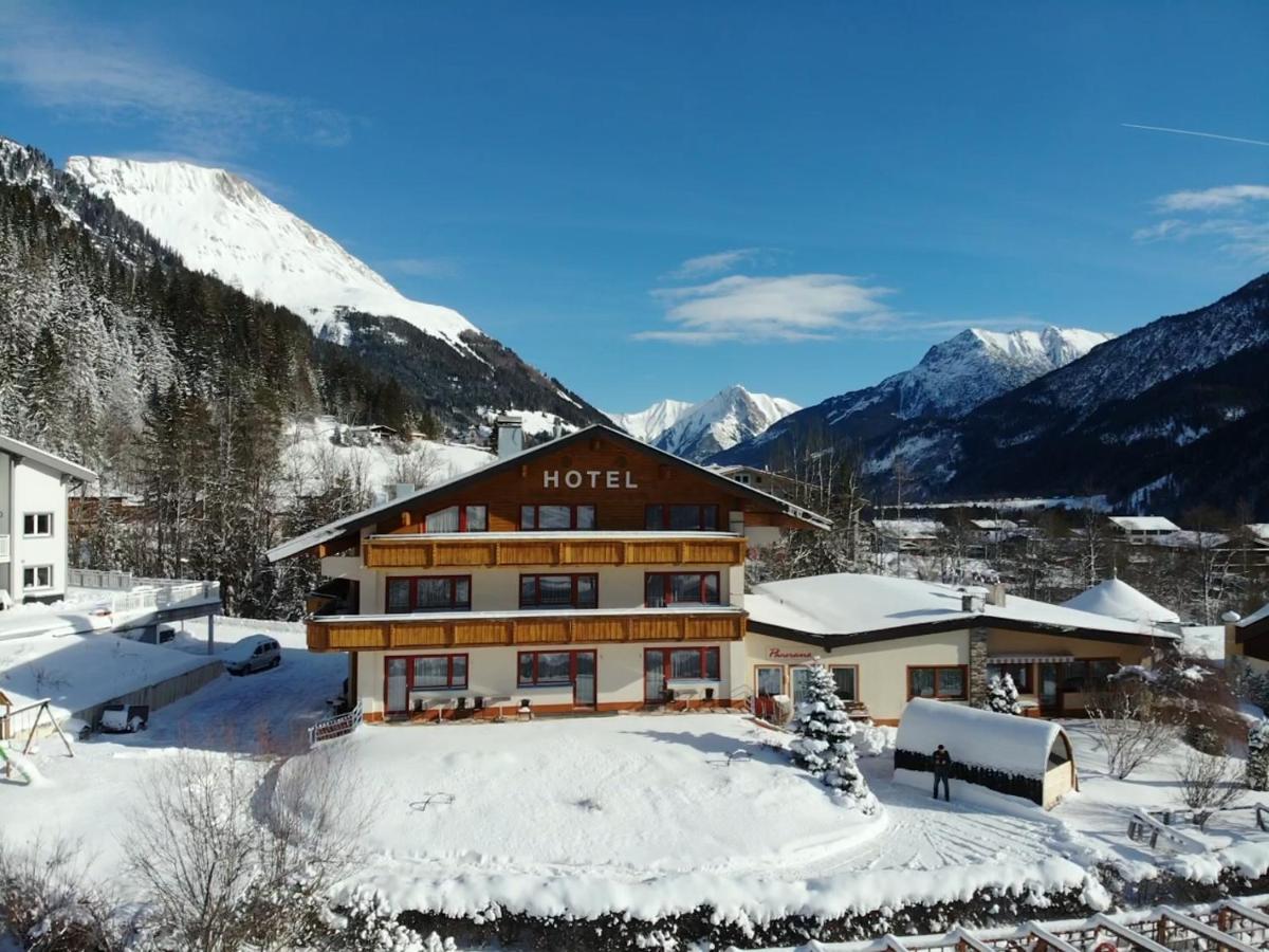 Hotel Panorama Elbigenalp Exterior photo